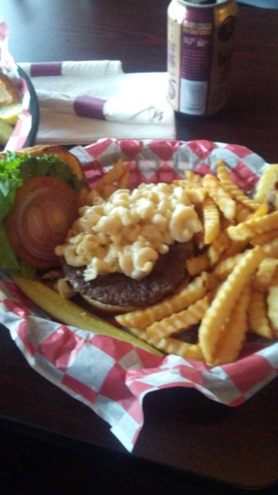 Applebees Grill + Bar | restaurant | 3039 Commerce Lane, Ionia, MI 48846, USA | 6165231102 OR +1 616-523-1102