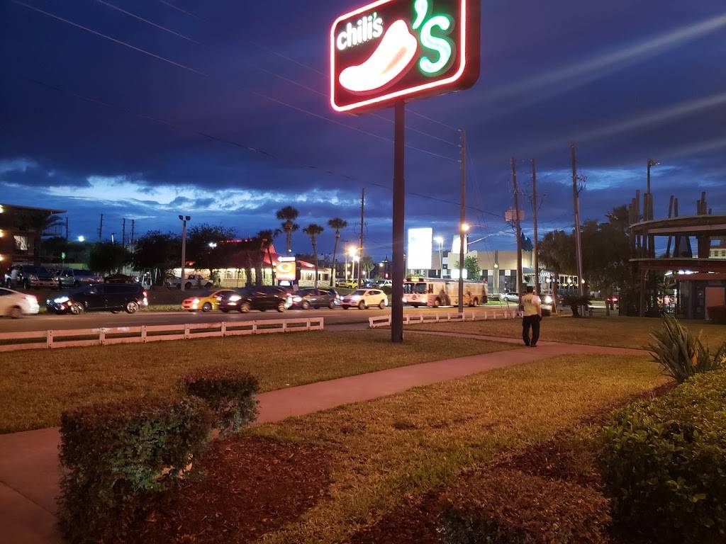 Chilis Grill & Bar | restaurant | 7021 International Dr, Orlando, FL 32819, USA | 4073527618 OR +1 407-352-7618