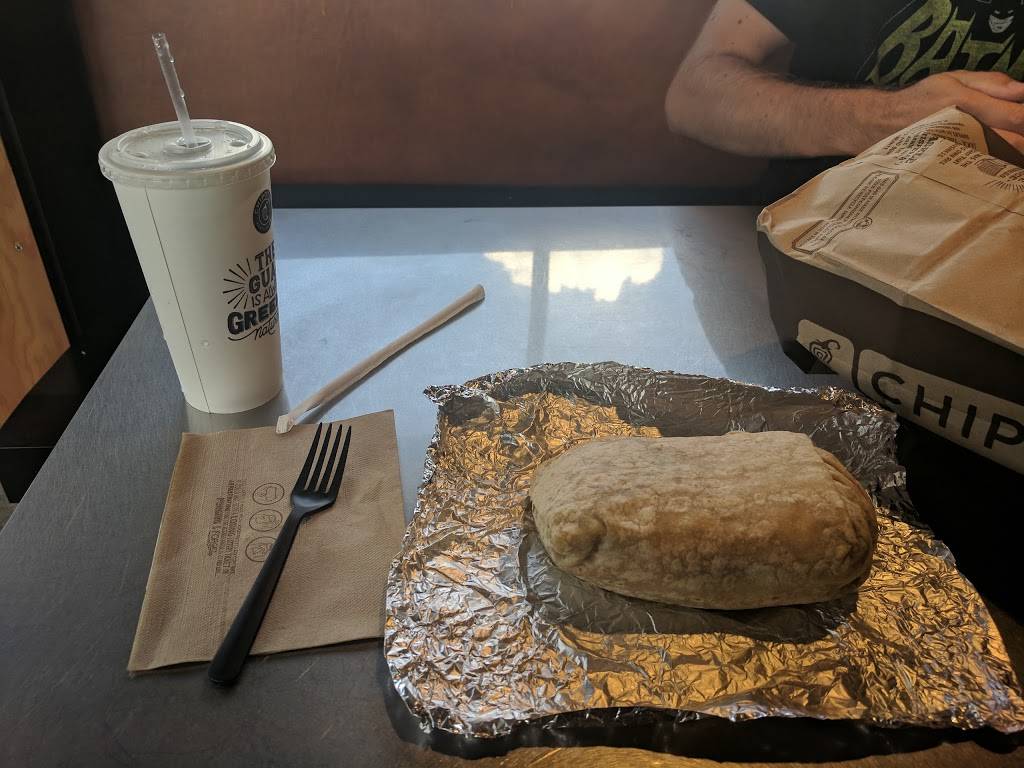 Chipotle Mexican Grill | restaurant | 2 Watkins Park Dr, Upper Marlboro, MD 20774, USA | 3012494941 OR +1 301-249-4941