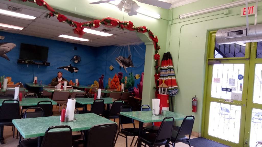 The Lighthouse Seafood | restaurant | 1212 Fredericksburg Rd, San Antonio, TX 78201, USA | 2107859333 OR +1 210-785-9333