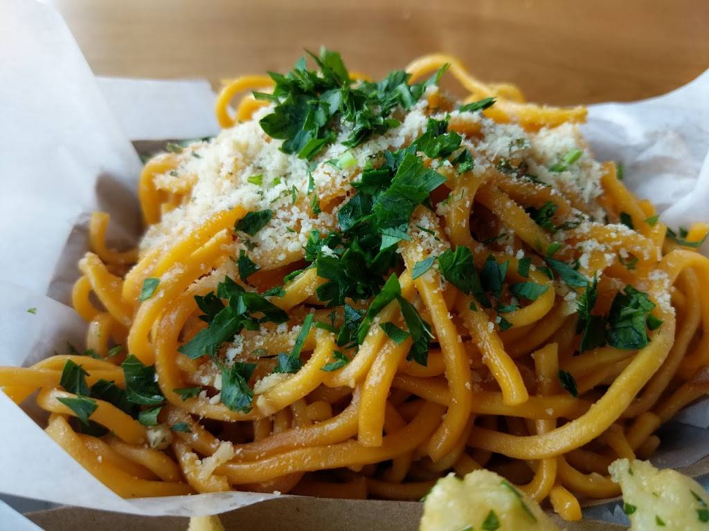 Fire Wings Sacramento | restaurant | 1229 Howe Ave Ste B, Sacramento, CA 95825, USA | 9166049464 OR +1 916-604-9464