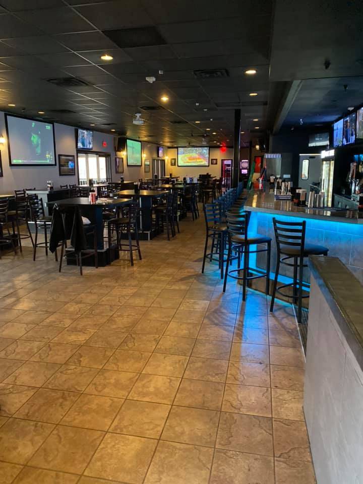 Lentinis Public House | restaurant | 32456 Gratiot Ave, Roseville, MI 48066, USA | 5862043376 OR +1 586-204-3376