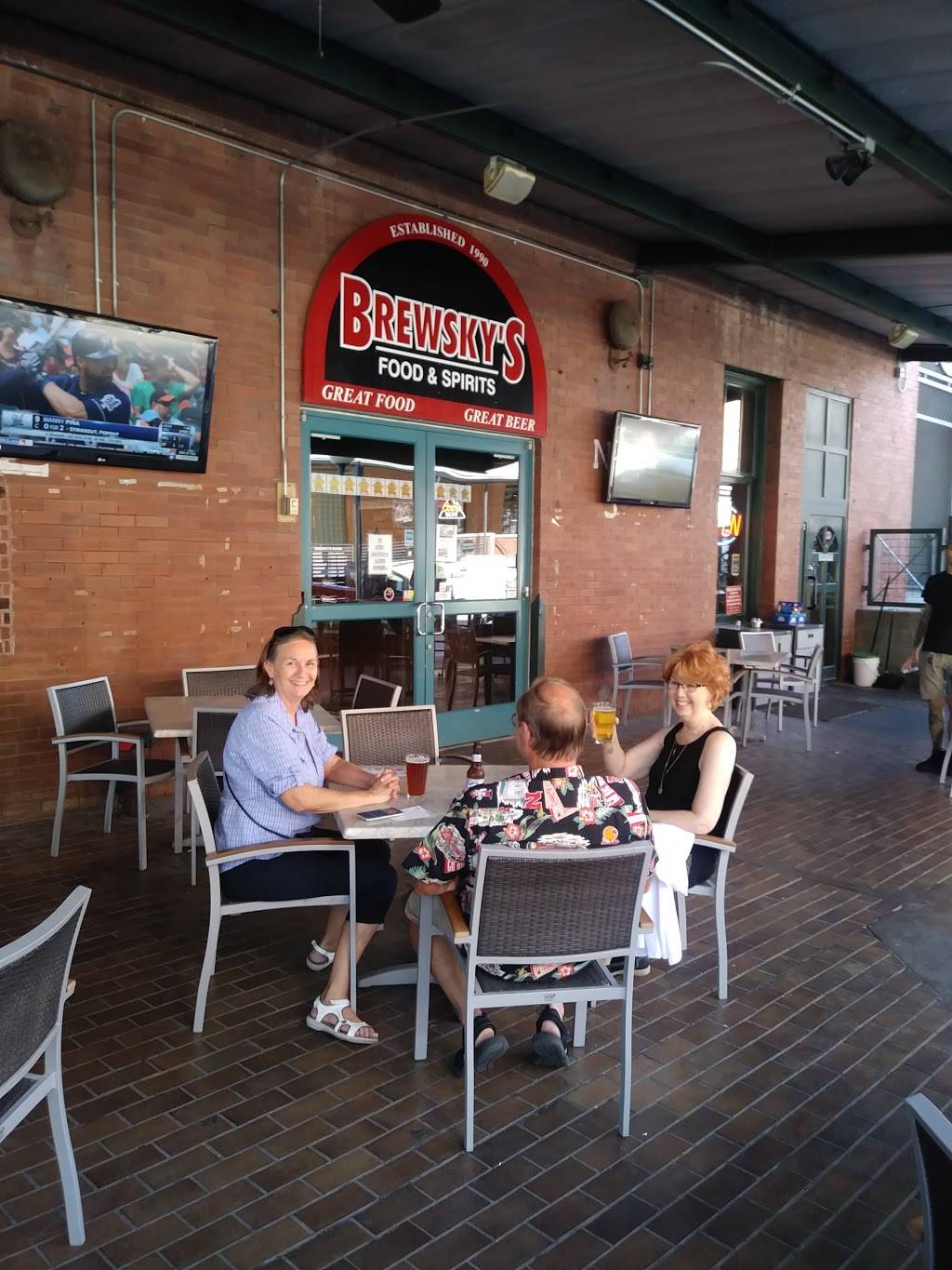 Brewskys Haymarket | restaurant | 201 N 8th St, Lincoln, NE 68508, USA | 4023282739 OR +1 402-328-2739