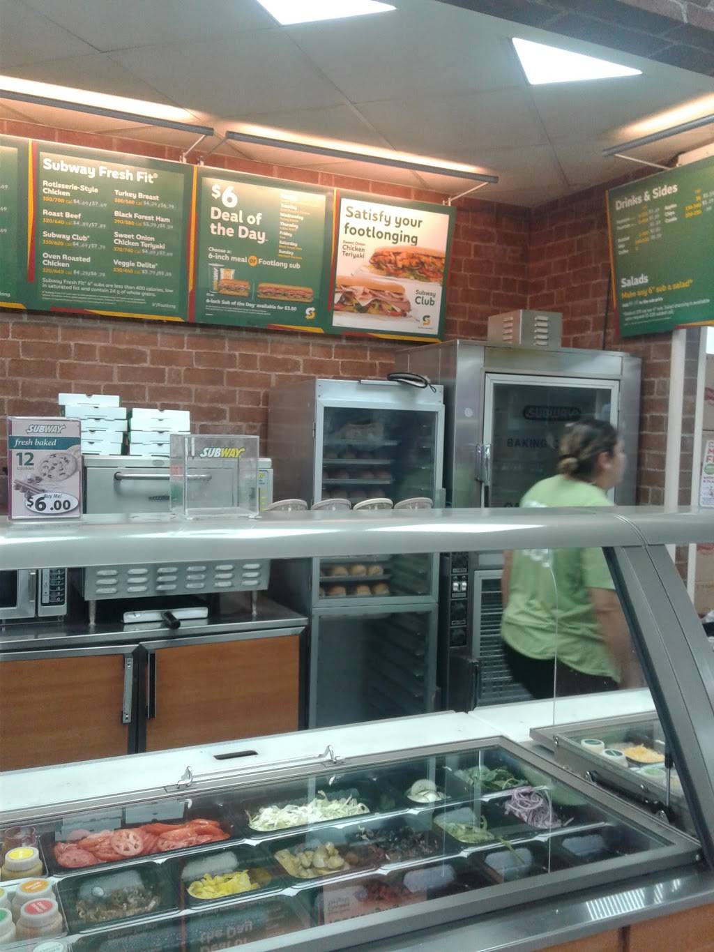 Subway Restaurants | restaurant | 2924 N 50th St, Tampa, FL 33619, USA | 8136263608 OR +1 813-626-3608