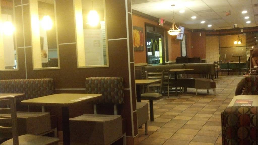 McDonalds | cafe | 6715 Clinton Hwy, Knoxville, TN 37912, USA | 8659382111 OR +1 865-938-2111