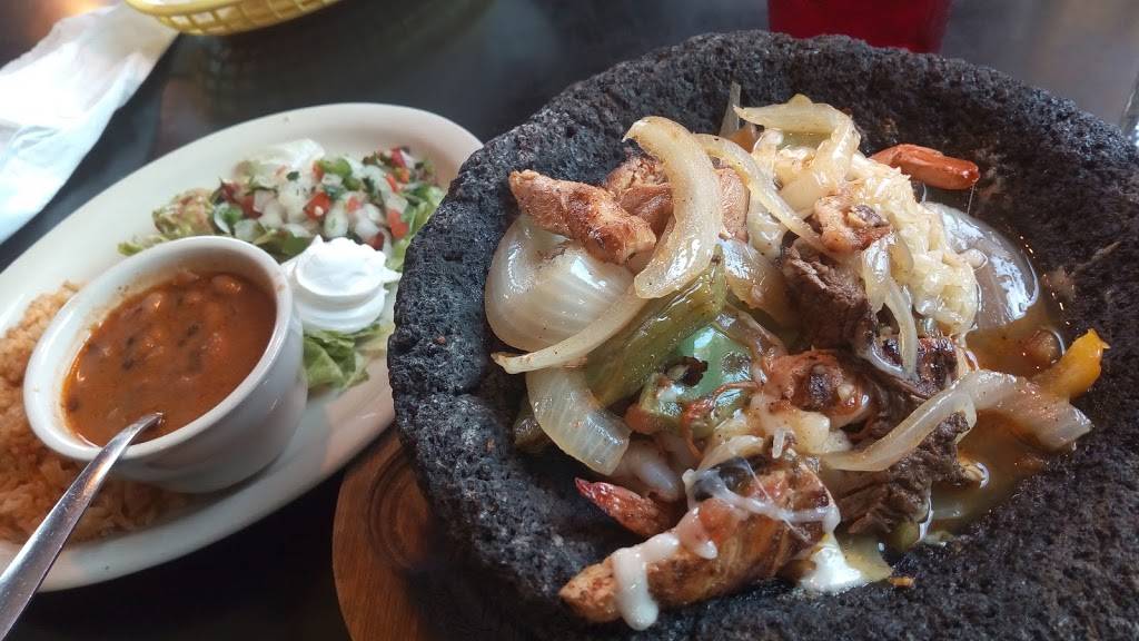 Los Lupes | restaurant | 103 E Camp Wisdom Rd, Duncanville, TX 75116, USA | 9727802722 OR +1 972-780-2722