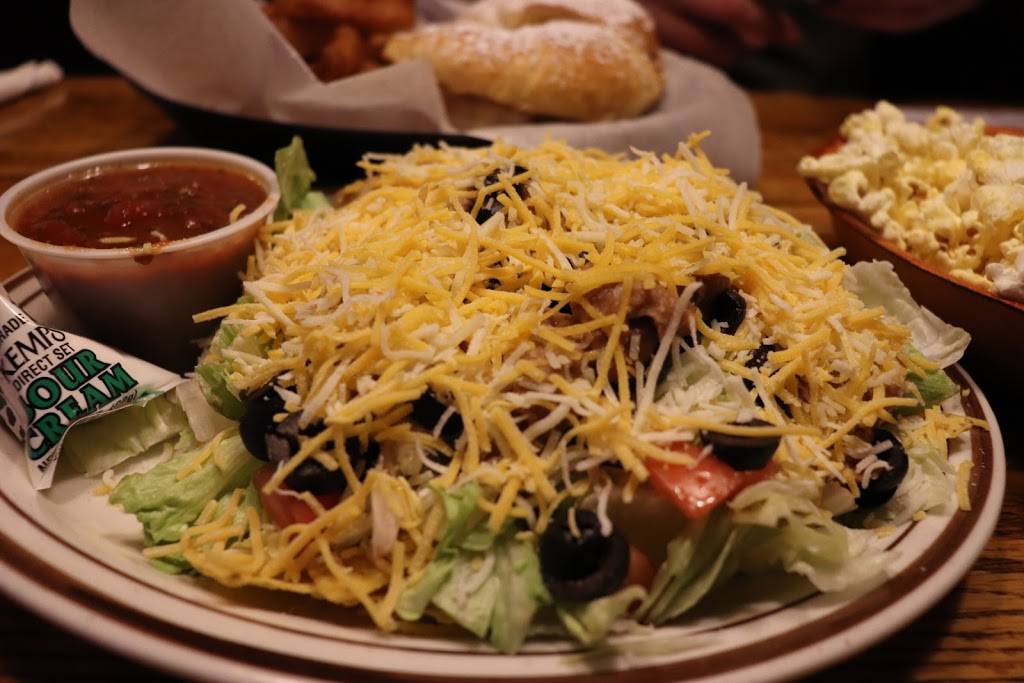 Last Turn Saloon | restaurant | 214 S 8th St, Brainerd, MN 56401, USA | 2188294856 OR +1 218-829-4856