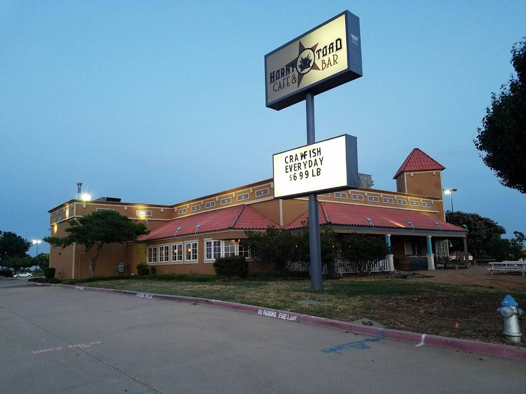 Horny Toad Cafe & Bar | restaurant | 5812 I-35, Denton, TX 76207, USA | 9403832150 OR +1 940-383-2150