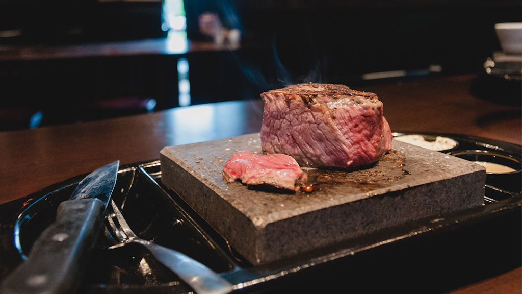 Black Rock Bar & Grill | restaurant | 8965 Conroy Windermere Rd, Orlando, FL 32819, USA | 4075055195 OR +1 407-505-5195