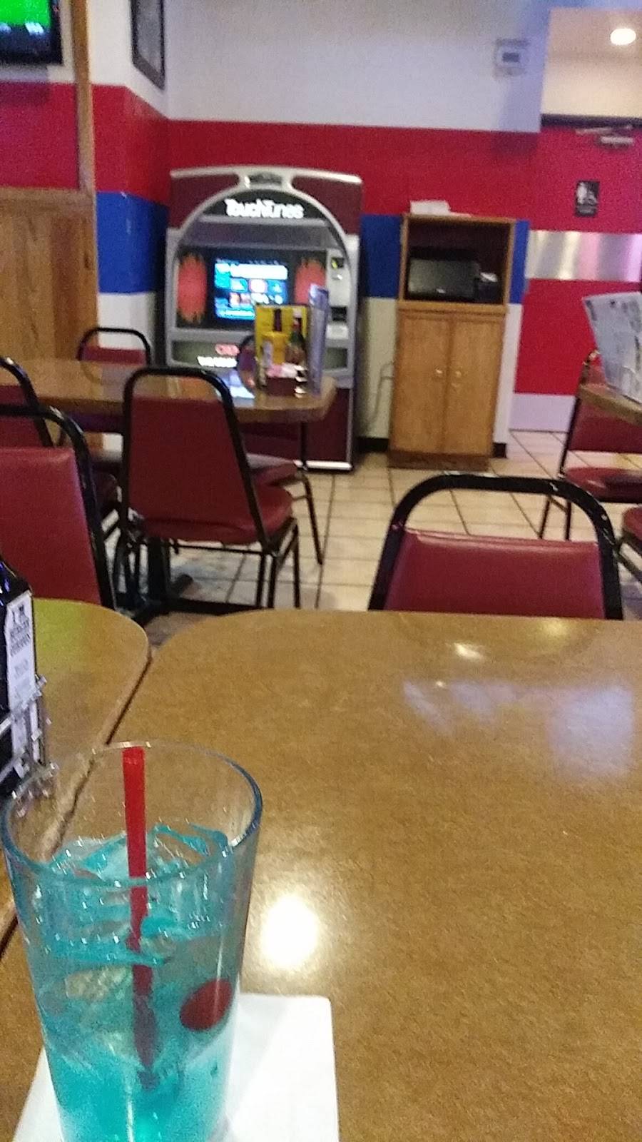 Famous Sams Sports Bar #10 | restaurant | 2320 N Silverbell Rd, Tucson, AZ 85745, USA | 5208847267 OR +1 520-884-7267