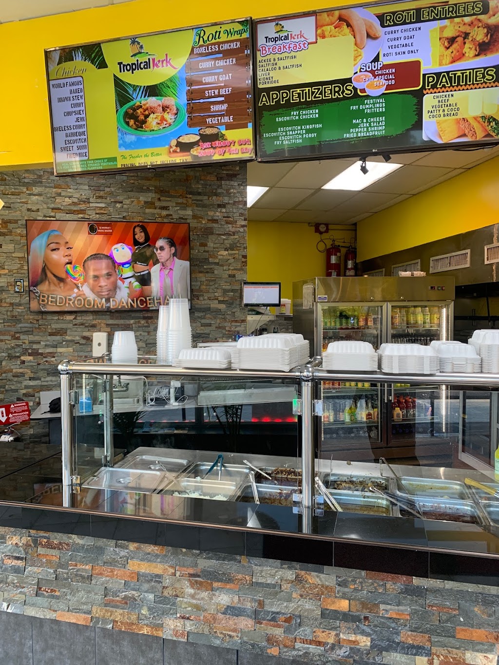 Tropical Jerk | restaurant | Liberty Ave, Jamaica, NY 11433, USA | 7184801700 OR +1 718-480-1700