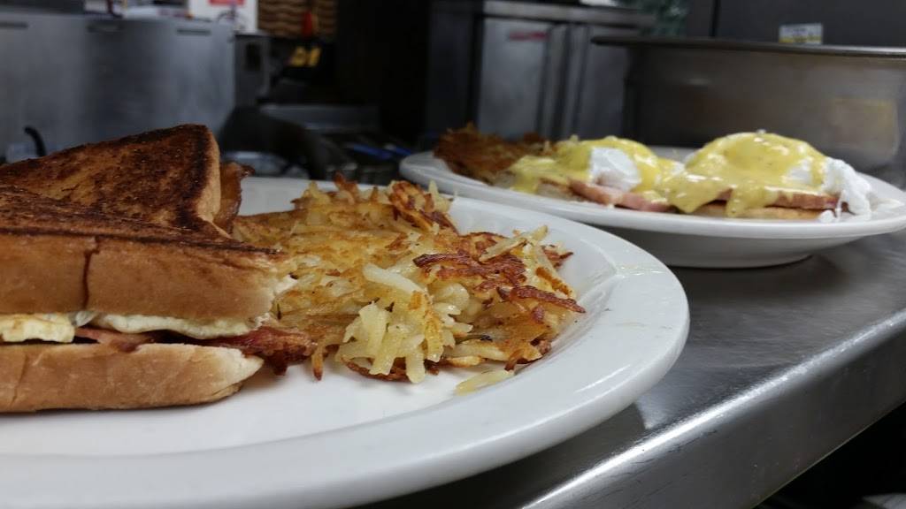 J-Mikes Flavor Station | restaurant | 2411 S Ocean Blvd suite a, Myrtle Beach, SC 29577, USA | 8434484439 OR +1 843-448-4439