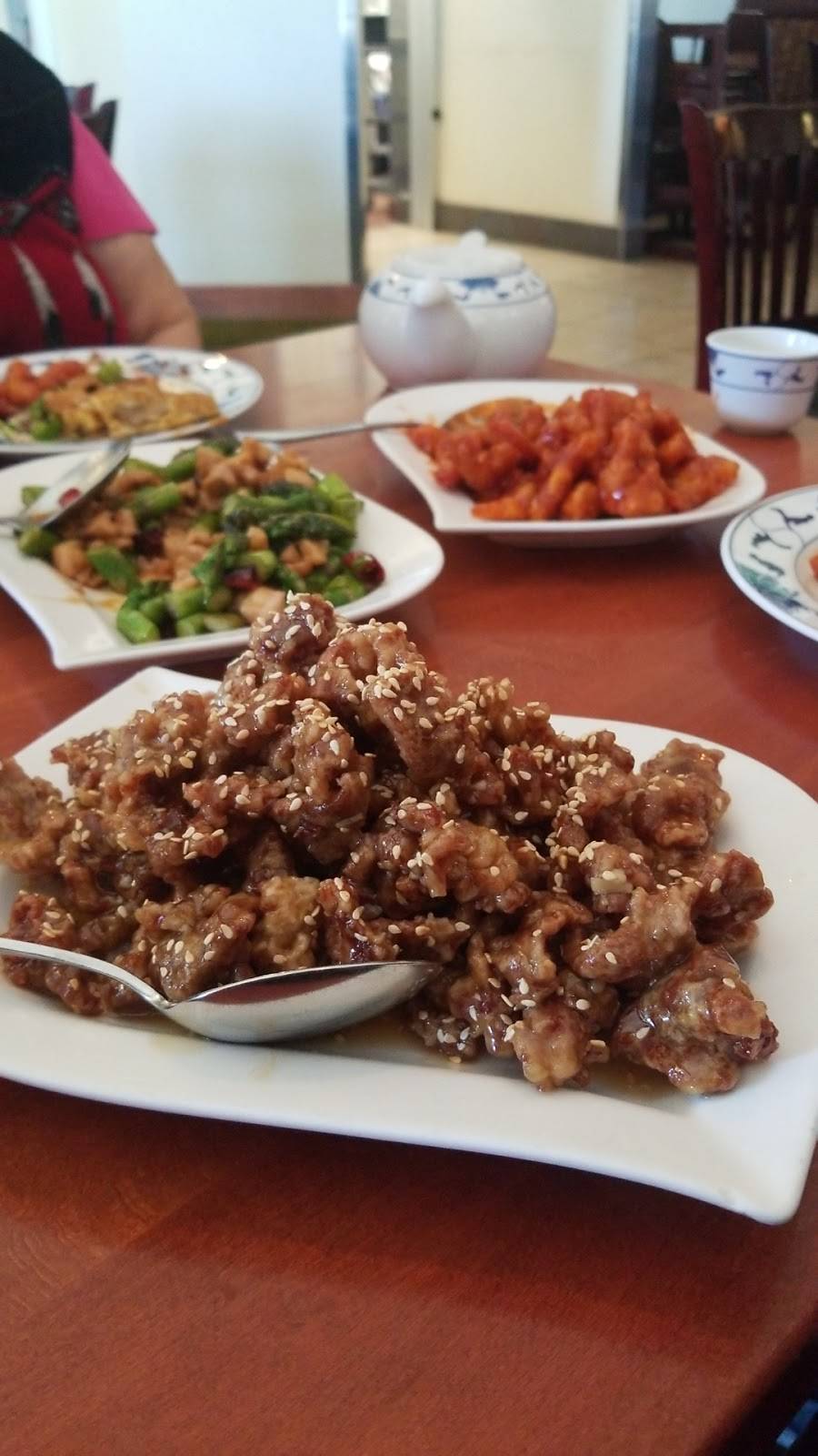 Yen King Restaurant | restaurant | 1327 E Monte Vista Ave, Vacaville, CA 95688, USA | 7074494217 OR +1 707-449-4217