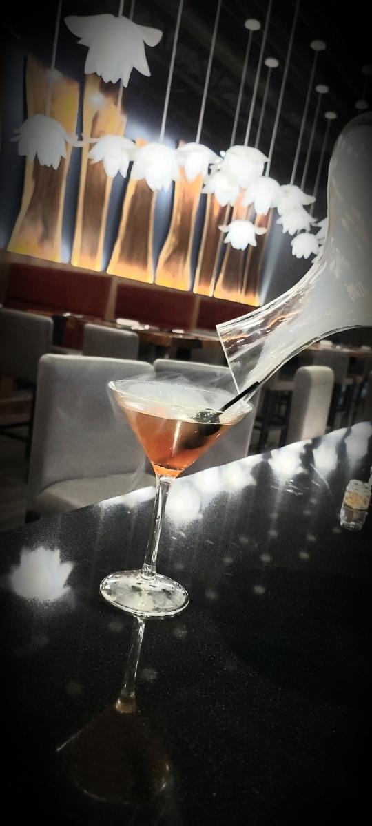 Aura Restaurant & Lounge | restaurant | 12851 University Ave Ste 400, Clive, IA 50325, USA | 5152256005 OR +1 515-225-6005