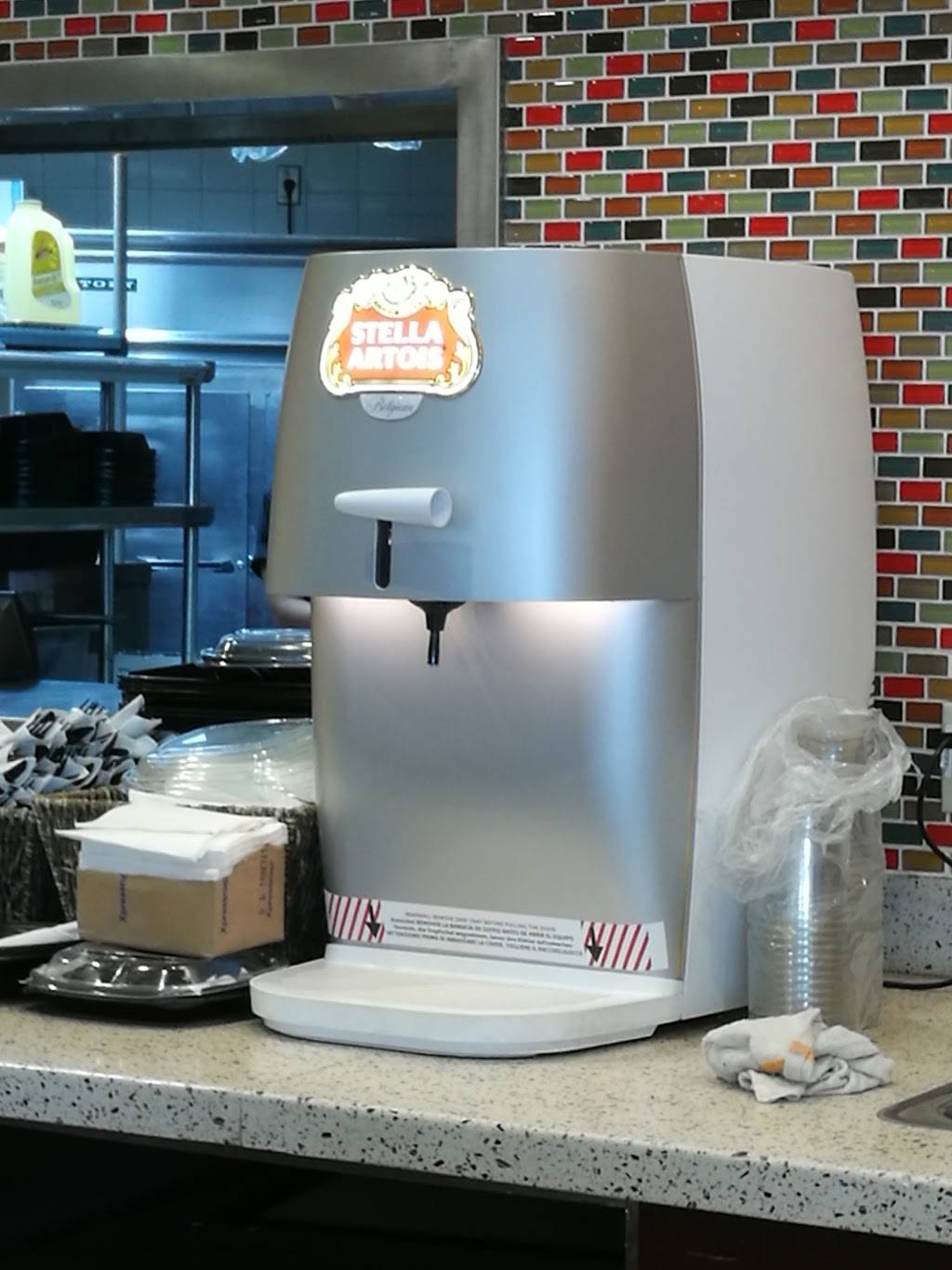 Island Chicken Grill | restaurant | 2100 Northwest 42nd Avenue, Miami, FL 33126, USA | 3055152618 OR +1 305-515-2618