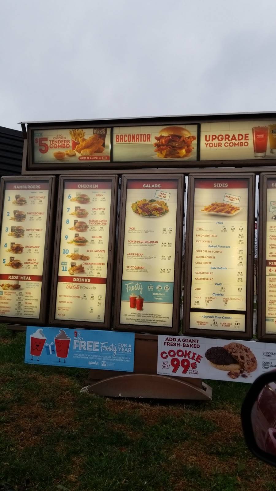 Wendys | restaurant | 1250 Toronto Rd, Springfield, IL 62712, USA | 3094314885 OR +1 309-431-4885