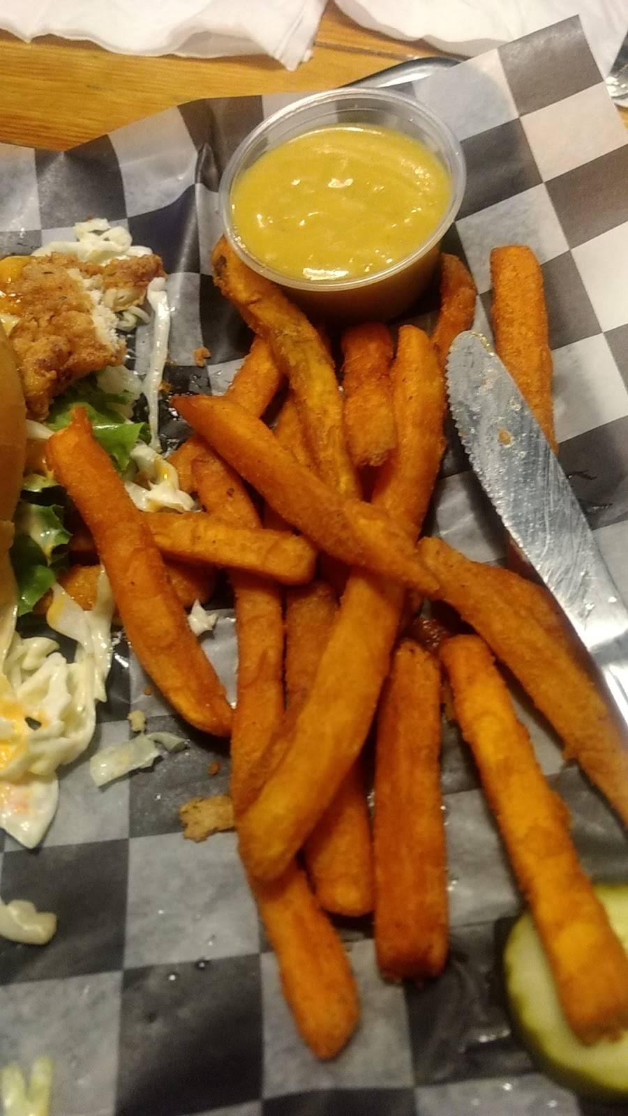 Langdon Street Tavern | restaurant | 14 Langdon St, Montpelier, VT 05602, USA | 8022232721 OR +1 802-223-2721