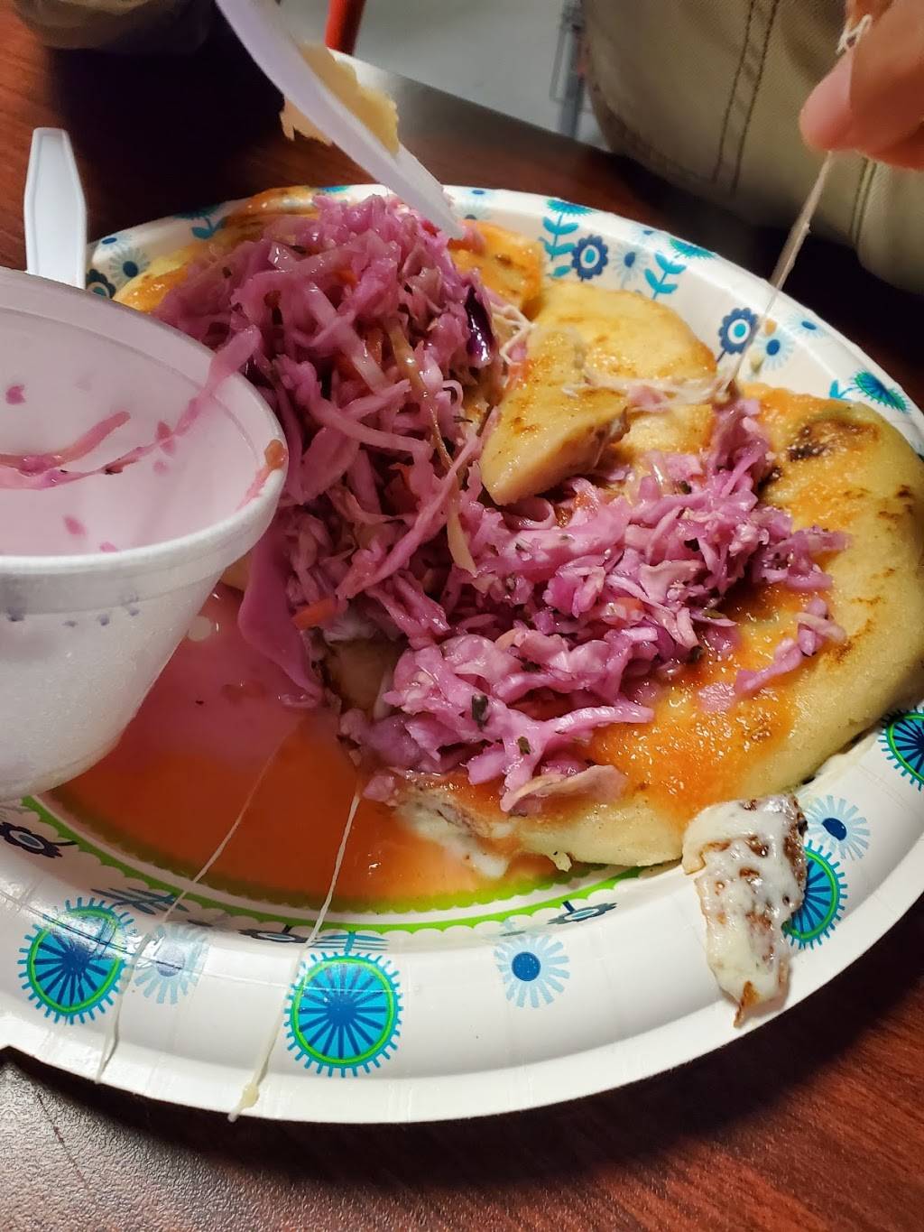 La Pupusa Queen & Tex mex Grill - pupusas - munchies - elotes | meal delivery | 9574 Dyer St C, El Paso, TX 79924, USA | 9158814442 OR +1 915-881-4442