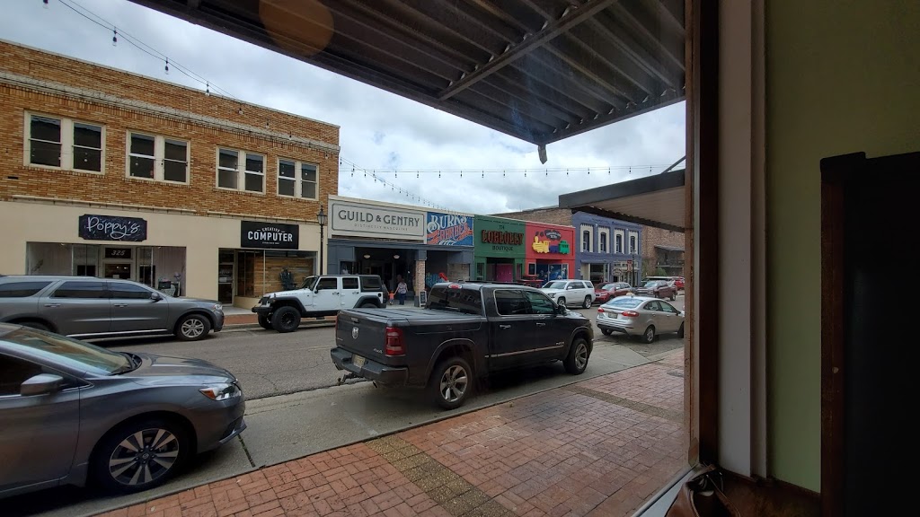 Pearl’s Diner | restaurant | 330 N Magnolia St, Laurel, MS 39440, USA | 6016820945 OR +1 601-682-0945