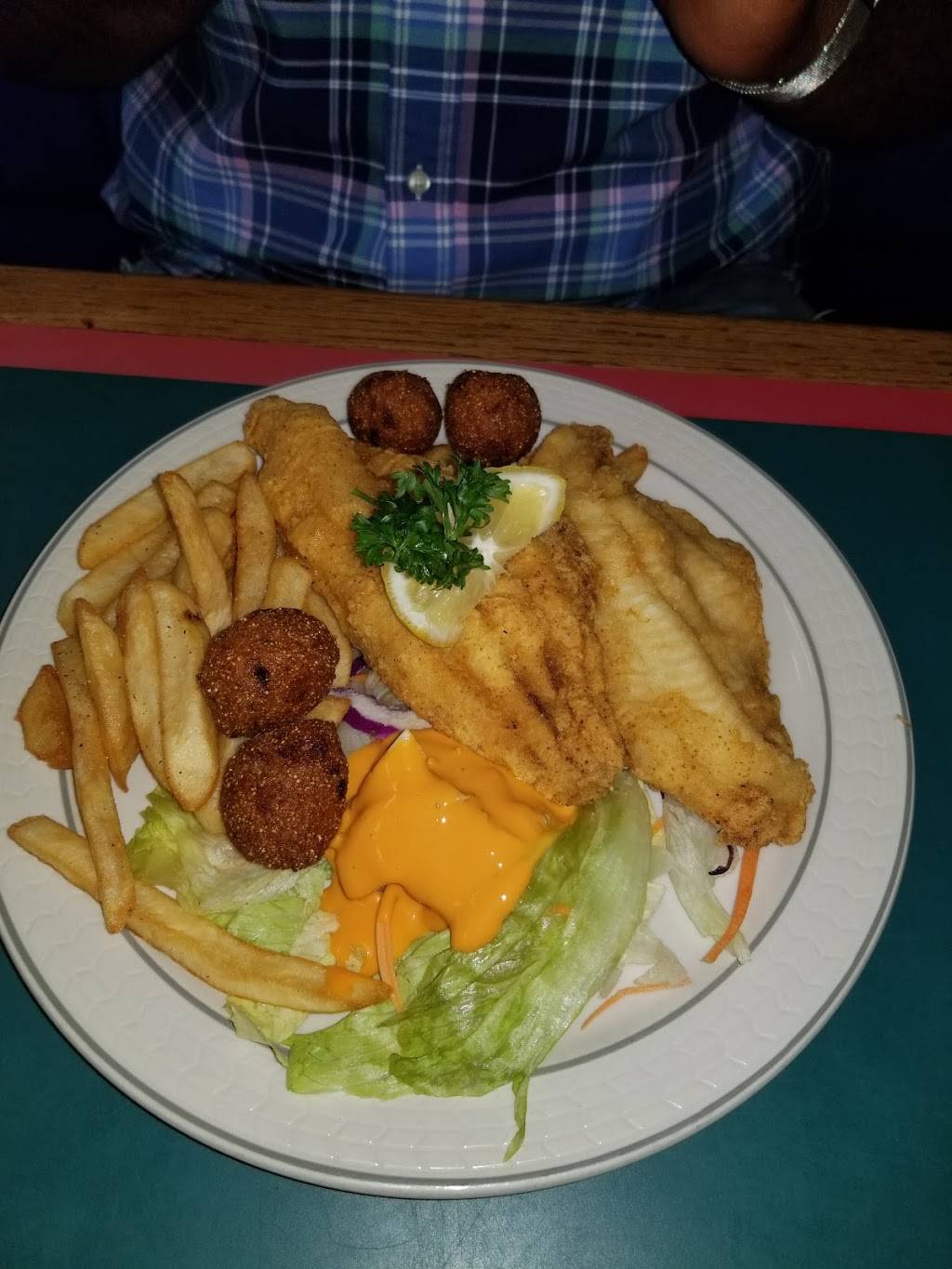 Big Johns Grill | restaurant | 1465 Gladys St, Beaumont, TX 77701, USA | 4098381585 OR +1 409-838-1585