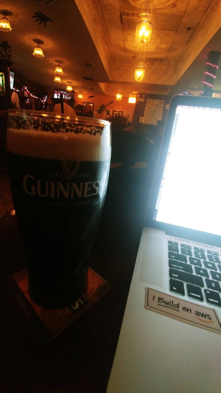 Carraig Pub at Chicago Gaelic Park | restaurant | 6119 147th St, Oak Forest, IL 60452, USA | 7086879323 OR +1 708-687-9323