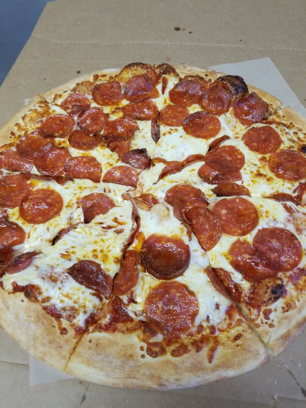 Little Caesars Pizza | meal takeaway | 24 Union St, Lynn, MA 01902, USA | 7817805727 OR +1 781-780-5727