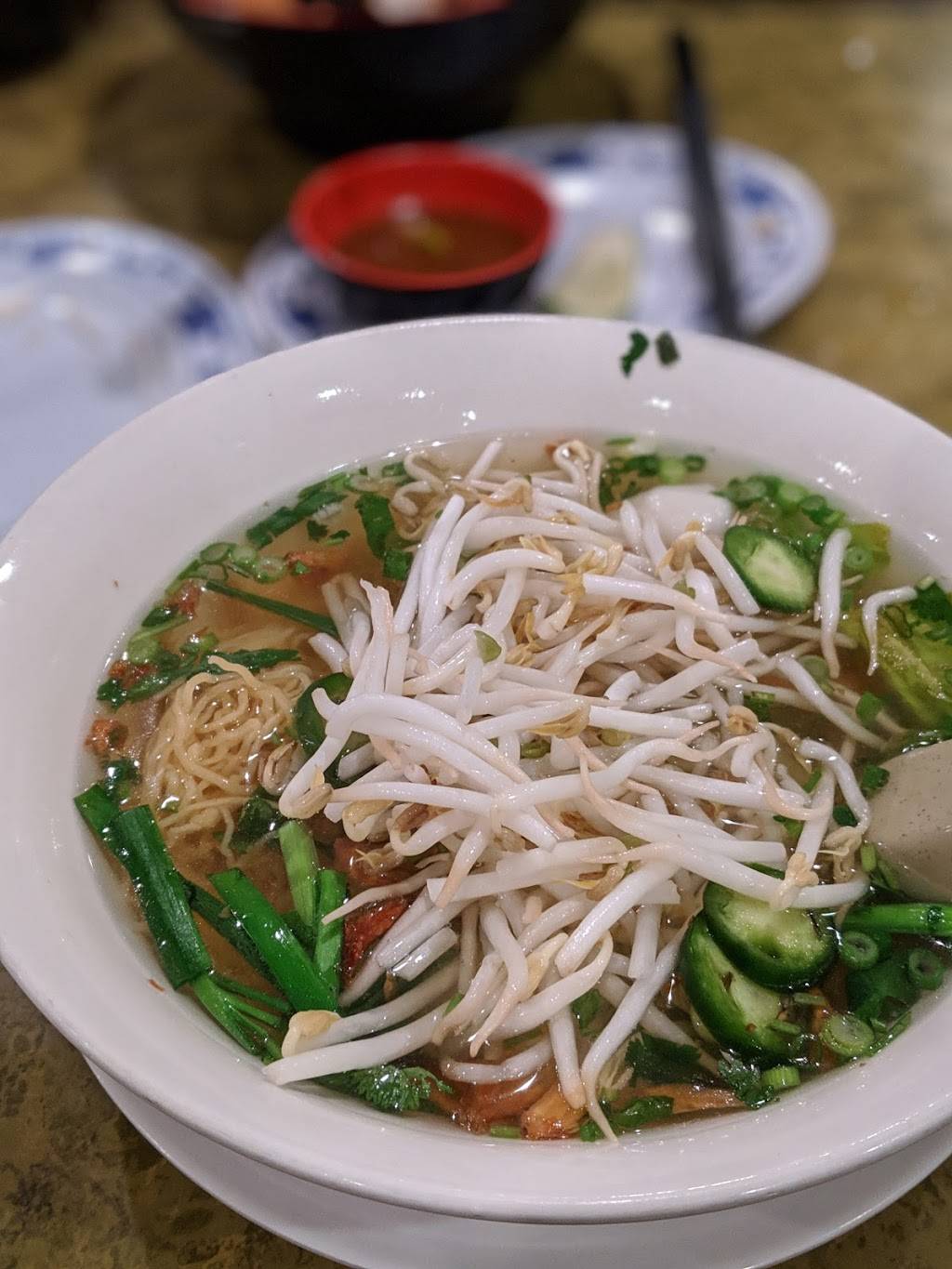 Vietnam One | restaurant | 6215 W Broad St # B, Richmond, VA 23230, USA | 8042893838 OR +1 804-289-3838