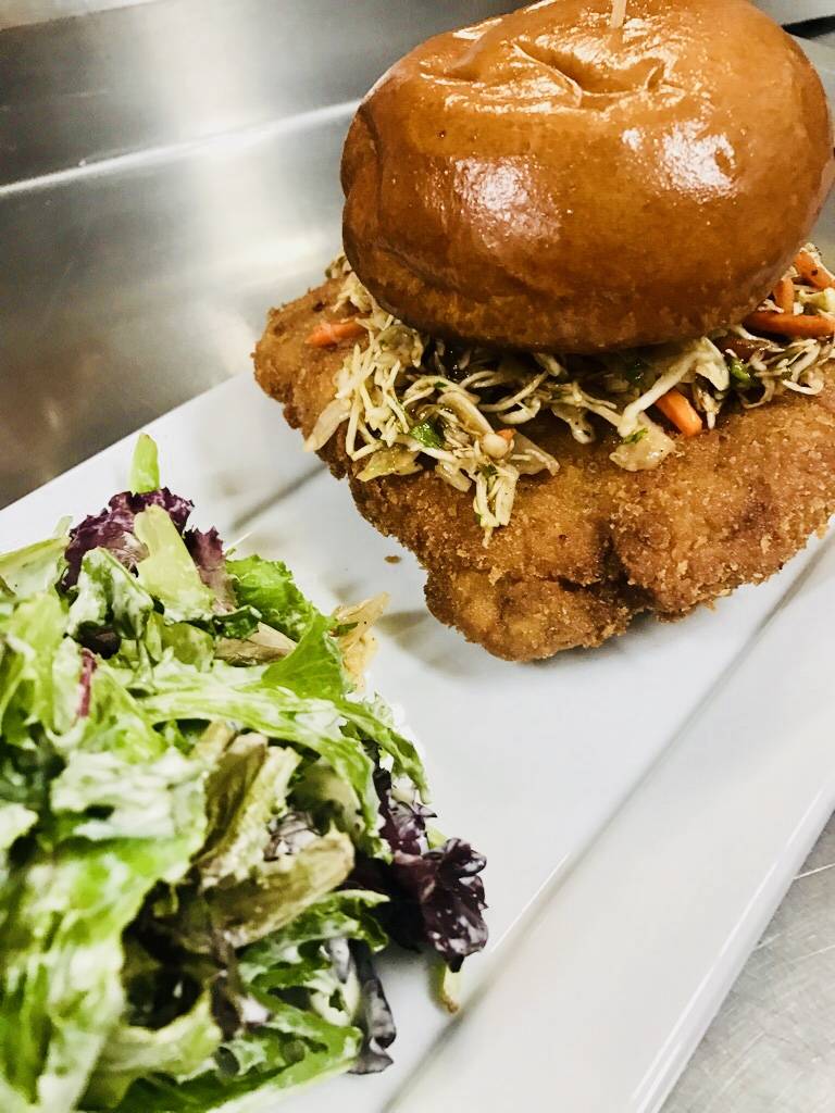 Hungry Crowd | restaurant | 10140 Riverside Dr, Toluca Lake, CA 91602, USA | 8188537858 OR +1 818-853-7858