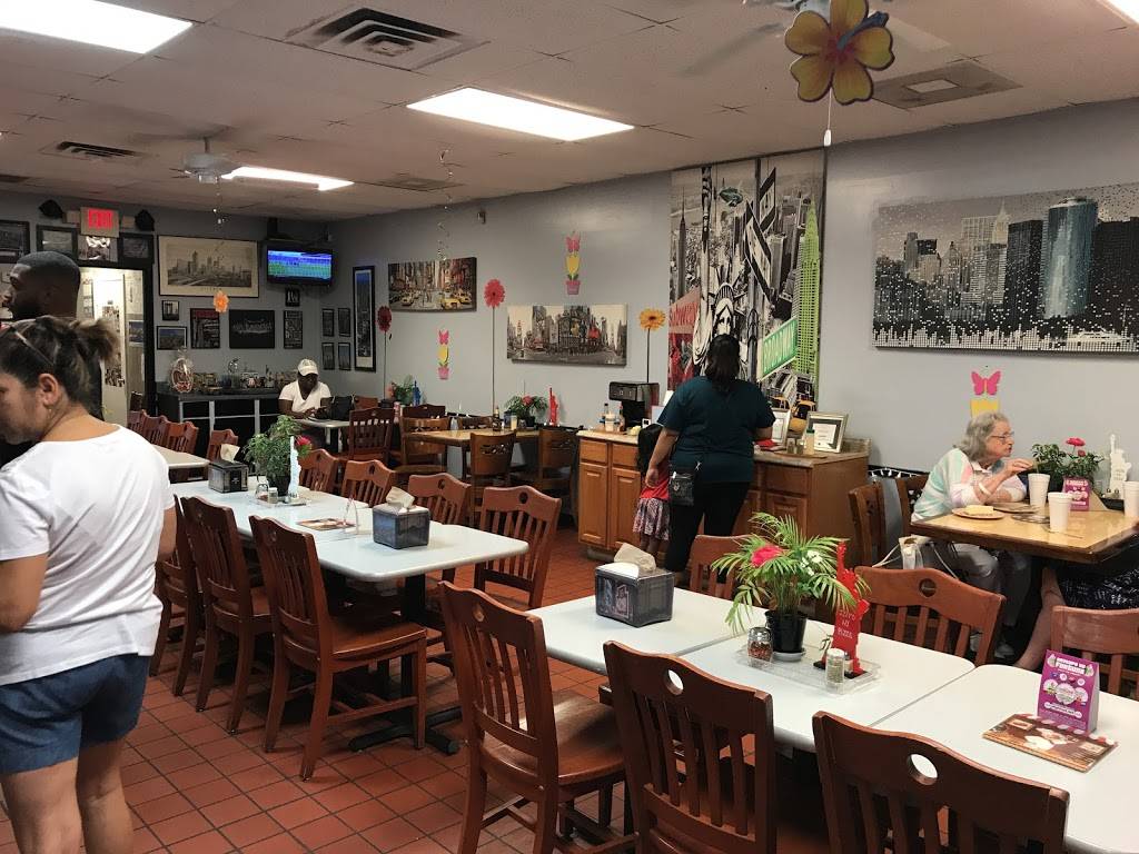 Izzy’s NY Pizza | restaurant | 331 Rockbridge Rd NW #400, Lilburn, GA 30047, USA | 7702792943 OR +1 770-279-2943