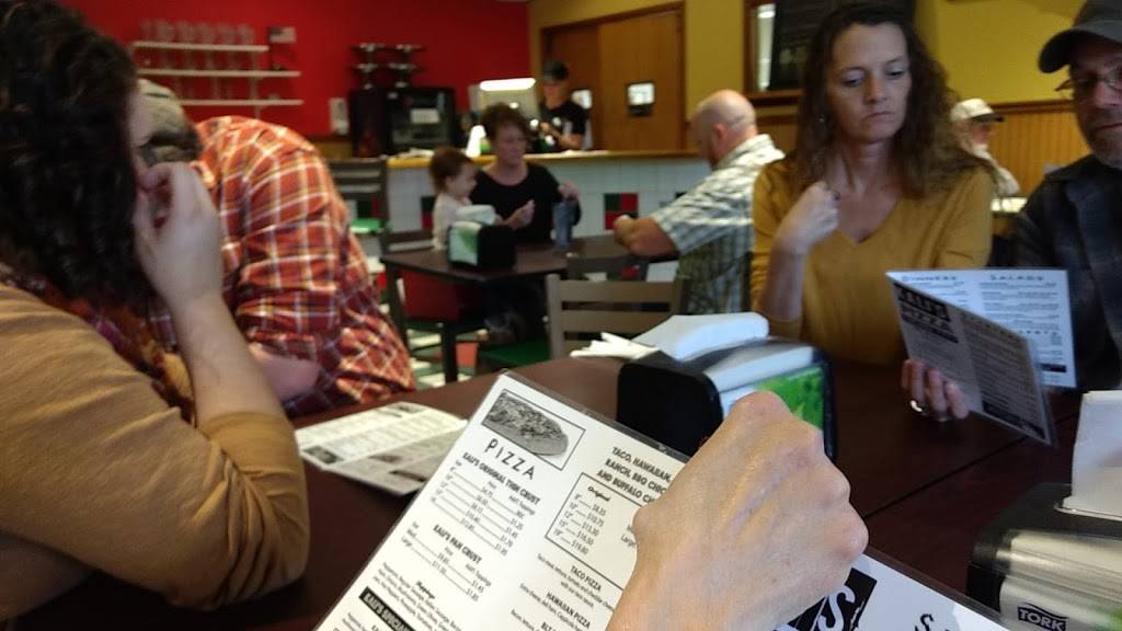 Kalis Pizza | restaurant | 204 N Front St, Oak Hill, OH 45656, USA | 7406827771 OR +1 740-682-7771