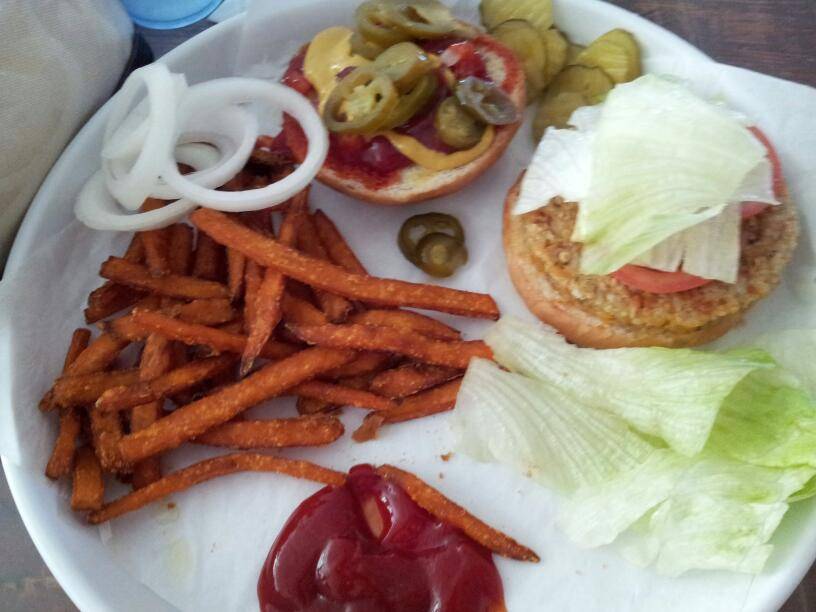 Burger House | restaurant | 395 W Main St, League City, TX 77573, USA | 2813168894 OR +1 281-316-8894