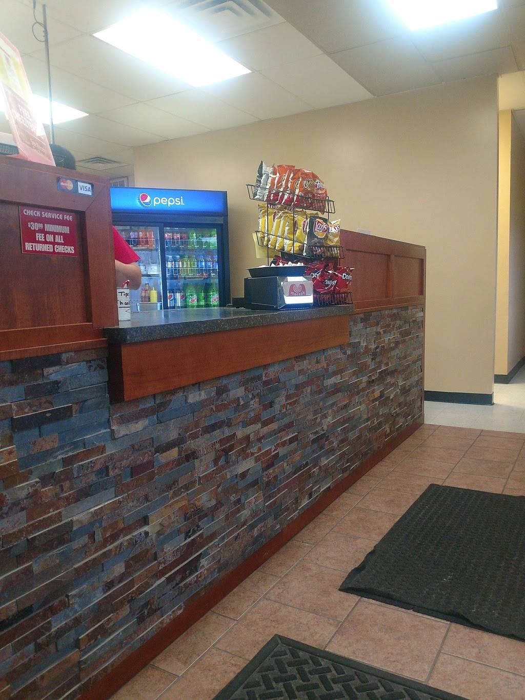 Marcos Pizza | meal delivery | 100 N Main St, Leslie, MI 49251, USA | 5175899000 OR +1 517-589-9000