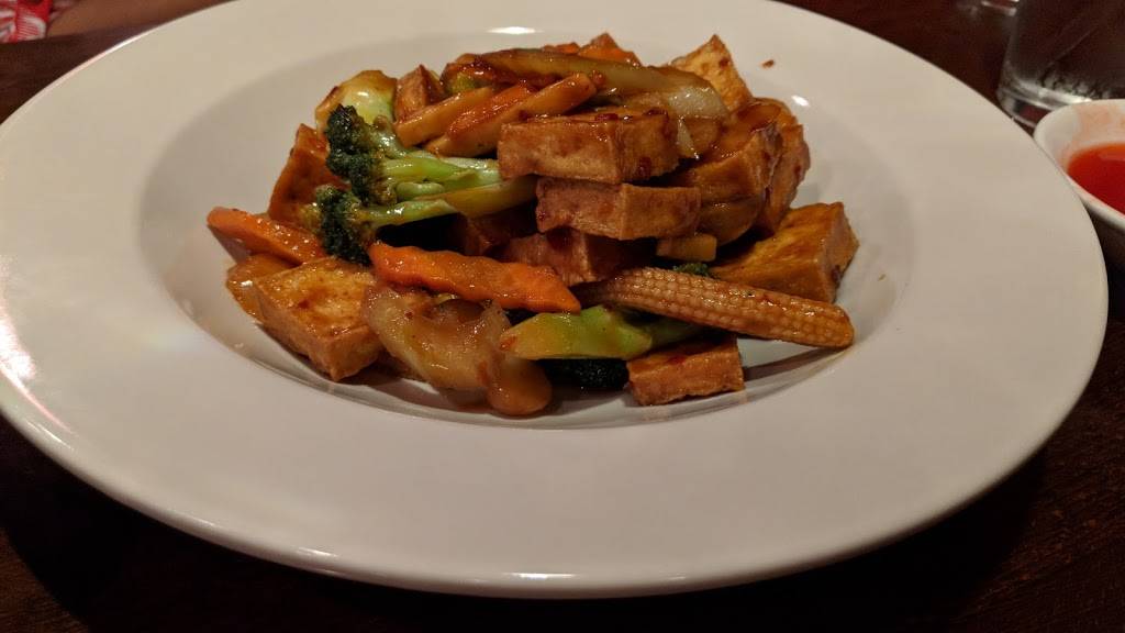 Golden Pot | restaurant | 3801 Lakeview Pkwy #475, Rowlett, TX 75088, USA | 9724122881 OR +1 972-412-2881