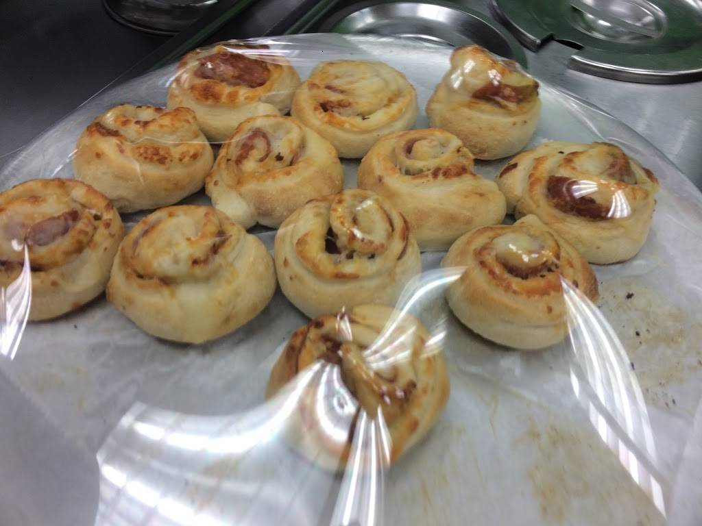 Pizza Cachapas Y Mas | restaurant | 59 W 170th St, Bronx, NY 10452, USA | 7186187990 OR +1 718-618-7990