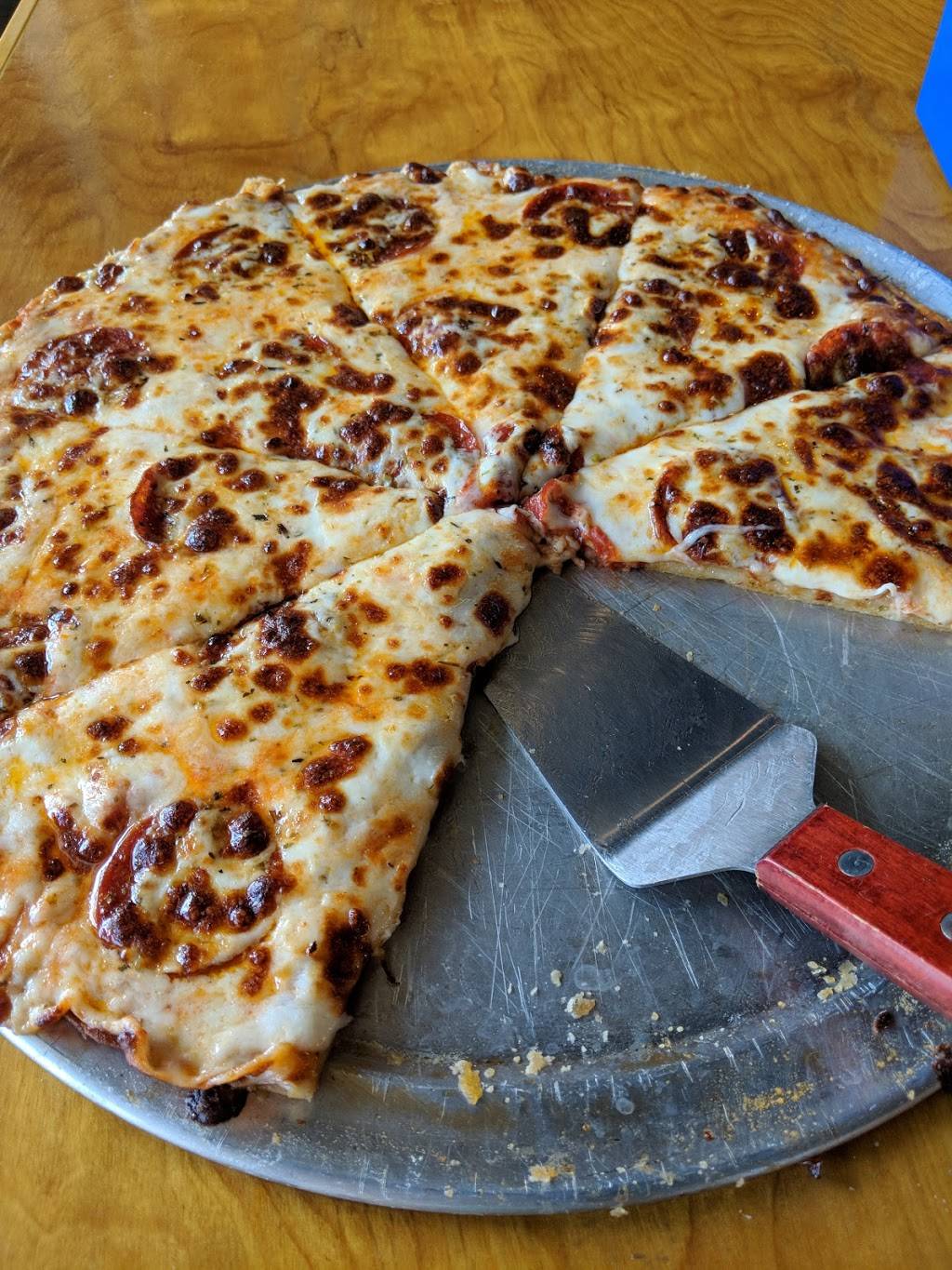 Dan Bs Restaurant & Bar | restaurant | 109 S Beach Blvd, Bay St Louis, MS 39520, USA | 2282311778 OR +1 228-231-1778