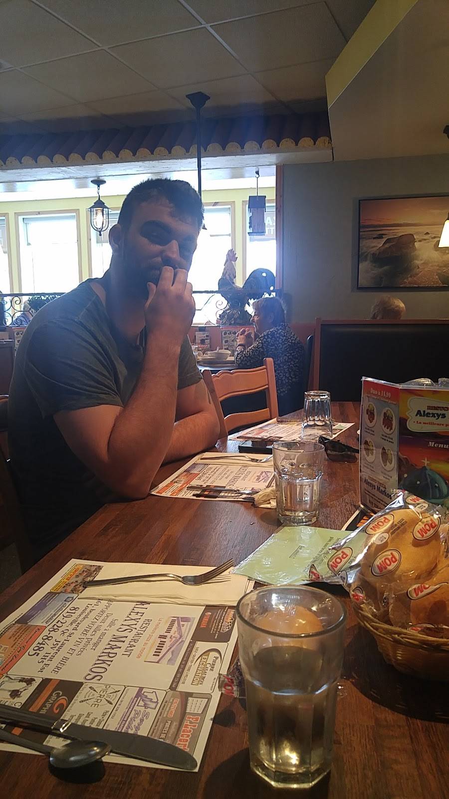 Alexys Markos | restaurant | 161 Boulevard Saint Laurent E, Louiseville, QC J5V 1H5, Canada | 8192288485 OR +1 819-228-8485