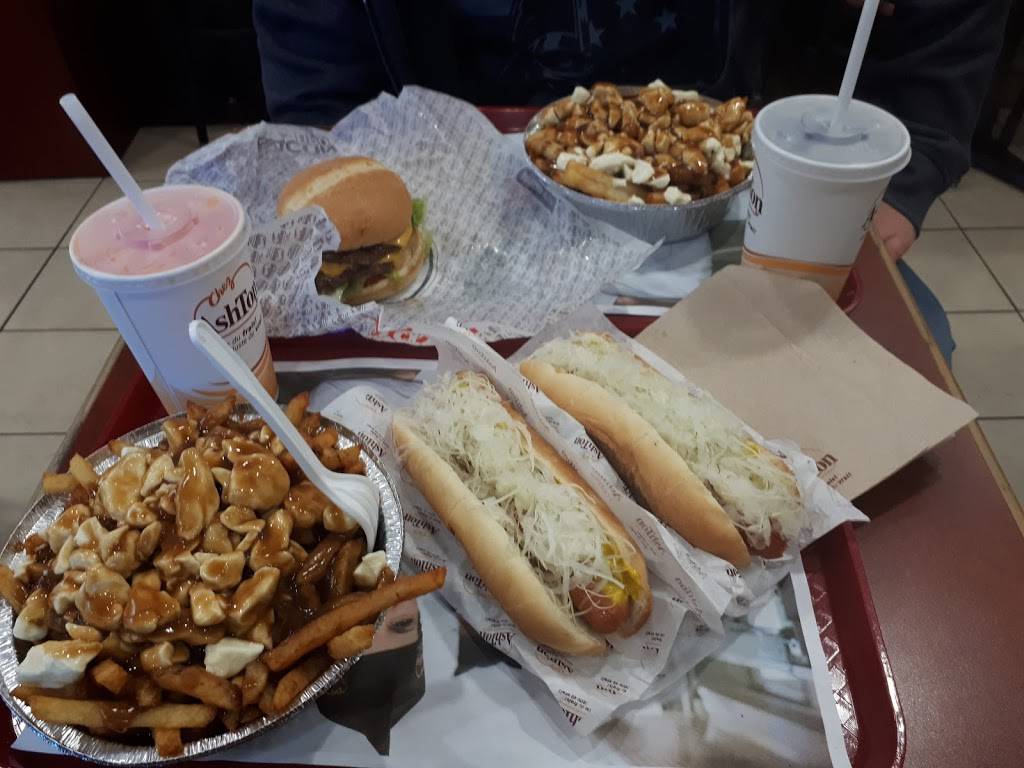 Chez Ashton | restaurant | 520 Boulevard Louis-XIV, Québec, QC G1H 4N8, Canada | 4186287352 OR +1 418-628-7352