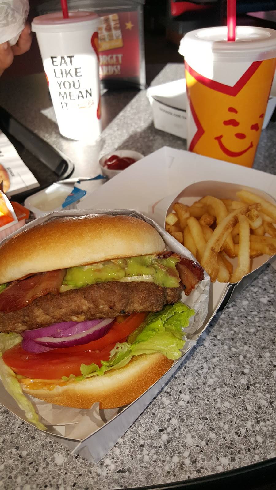 Carls Jr. | restaurant | 1001 Veterans Blvd, Redwood City, CA 94063, USA | 6503611230 OR +1 650-361-1230