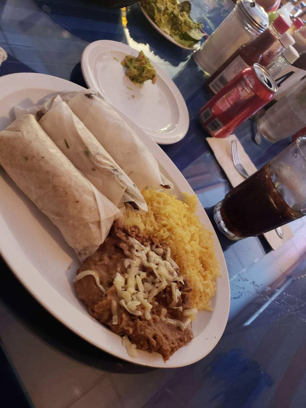 Vina Del Mar | restaurant | 5900 W 63rd St, Chicago, IL 60638, USA | 7732848989 OR +1 773-284-8989