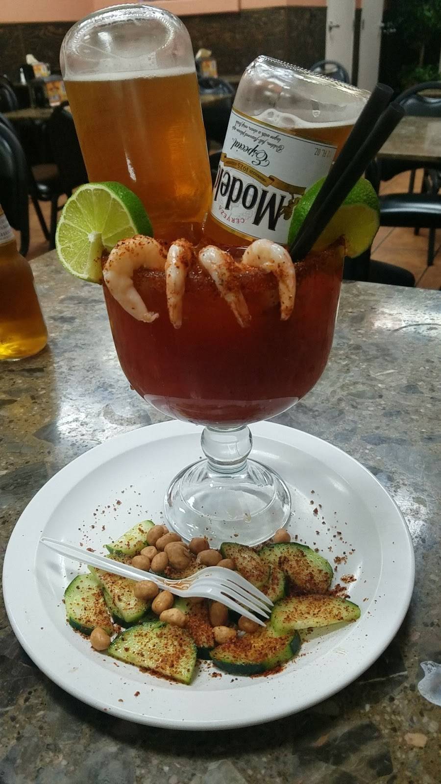 Victorias Taquizas | restaurant | 616 W Hammer Ln, Stockton, CA 95207, USA | 2094768800 OR +1 209-476-8800