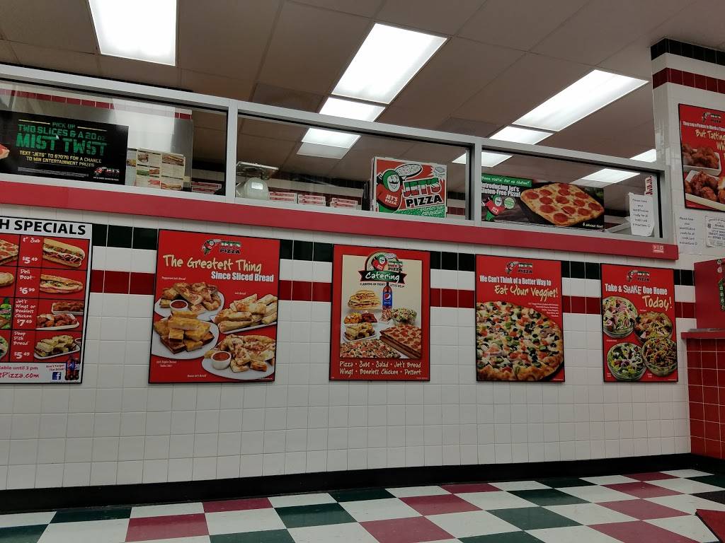 Jets Pizza | meal delivery | 31085 Hayes Rd, Warren, MI 48088, USA | 5862963330 OR +1 586-296-3330