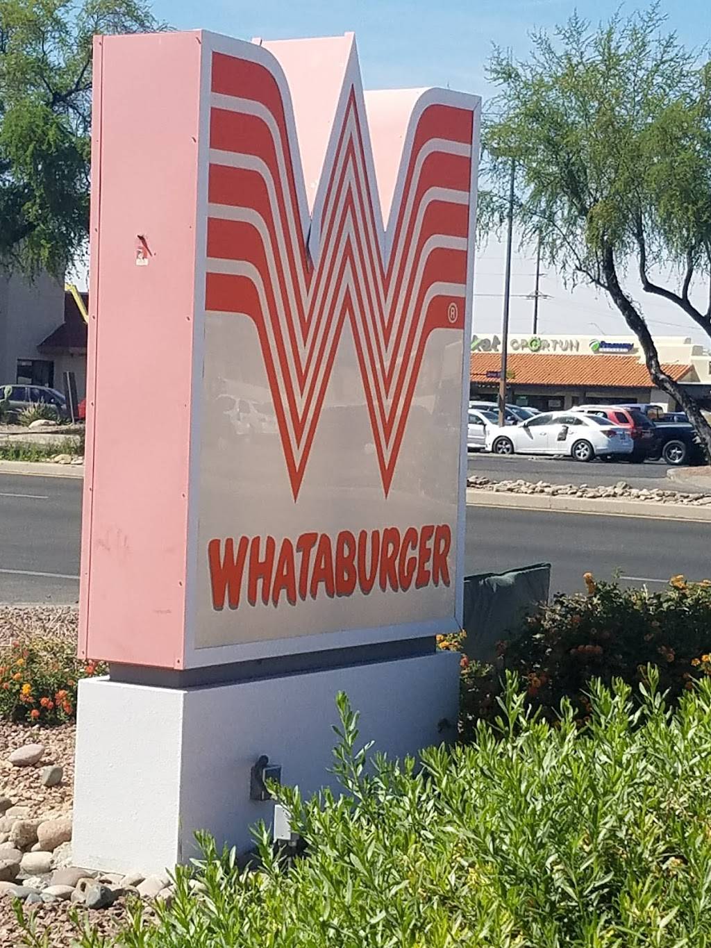 Whataburger | restaurant | 435 W Valencia Rd, Tucson, AZ 85706, USA | 5202949540 OR +1 520-294-9540