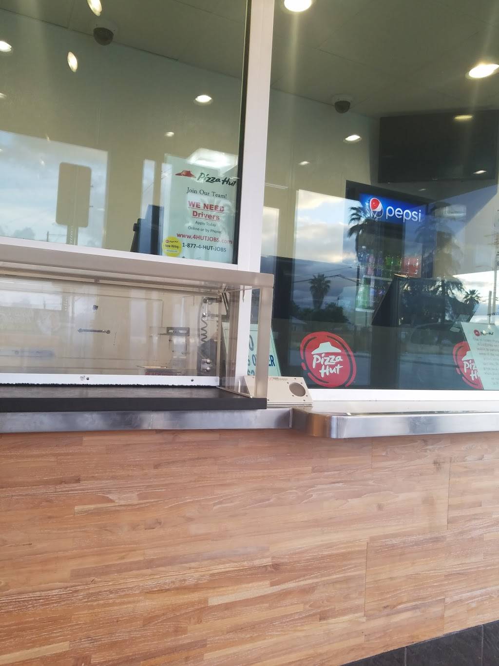 Pizza Hut | restaurant | 398 W Base Line St, San Bernardino, CA 92410, USA | 9098899200 OR +1 909-889-9200