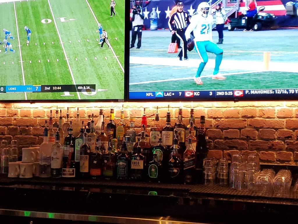 Doyles Outpost | restaurant | 4620A Kenmore Ave, Alexandria, VA 22304, USA | 5715512080 OR +1 571-551-2080