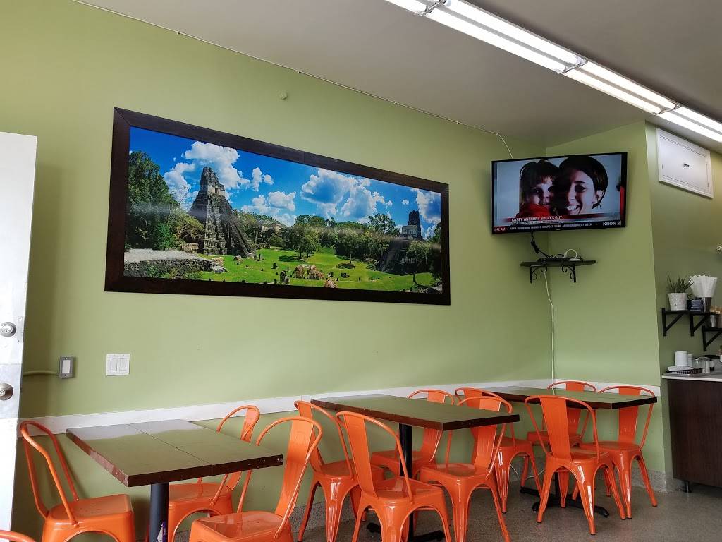 Universal Bakery on Geneva | bakery | 2803 Geneva Ave, Daly City, CA 94014, USA | 4156561592 OR +1 415-656-1592