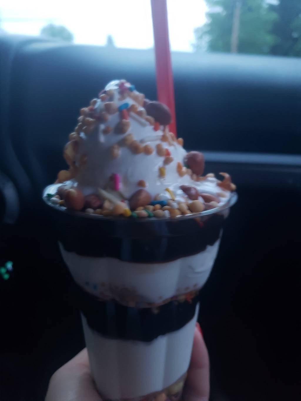 Dairy Queen Grill & Chill | restaurant | 8013 State St, Garrettsville, OH 44231, USA | 3305274621 OR +1 330-527-4621