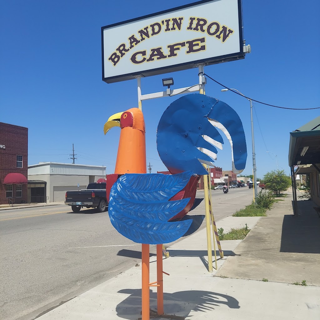 Brandin Iron Cafe | restaurant | 8 N Main St C, Coalgate, OK 74538, USA | 5809273263 OR +1 580-927-3263