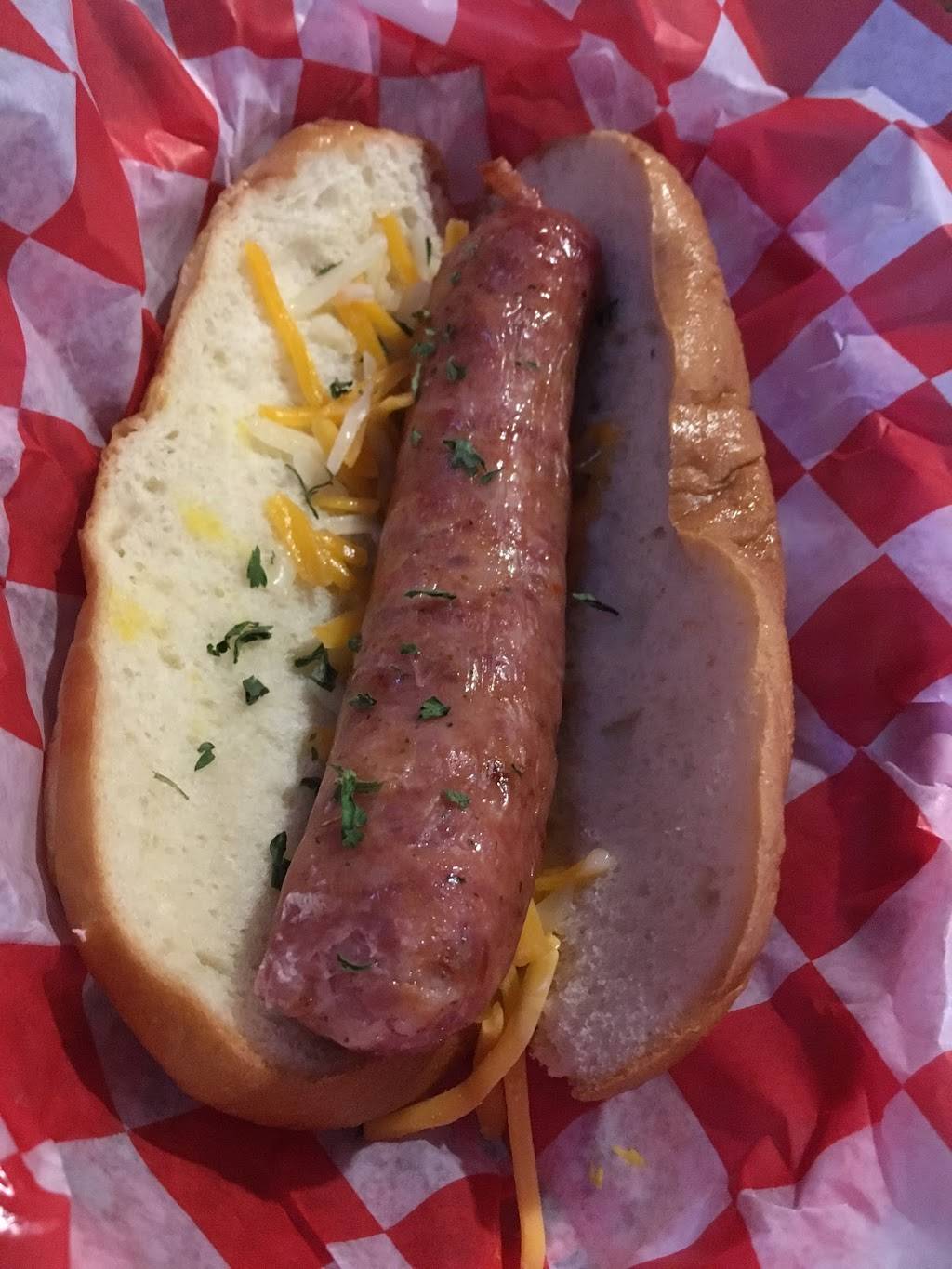 Doggone’s | restaurant | 3301 W Armitage Ave, Chicago, IL 60647, USA | 7739047713 OR +1 773-904-7713