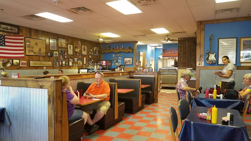 Lucilles Diner | restaurant | 1286 W Amity St, Louisburg, KS 66053, USA | 9138375330 OR +1 913-837-5330