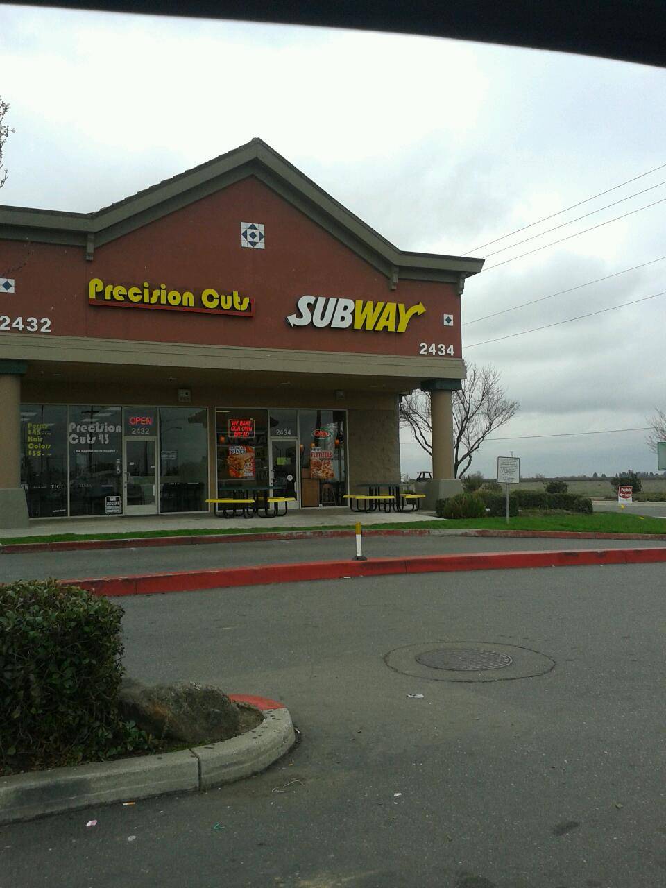 Subway Restaurants | restaurant | 2434 W Kettleman Ln, Lodi, CA 95242, USA | 2093331887 OR +1 209-333-1887